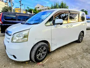 Toyota Noah 2008 White