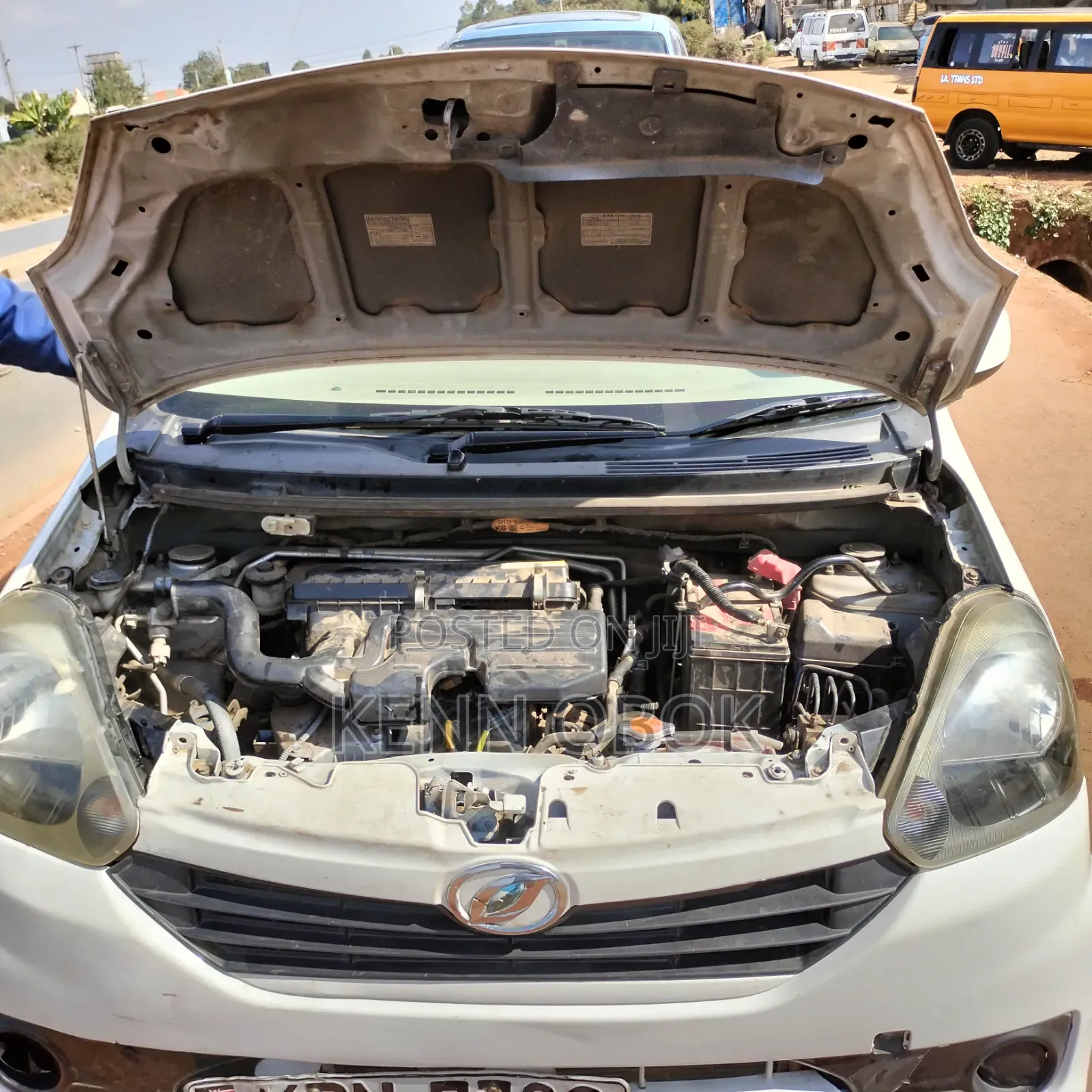 Daihatsu Mira 2016 White