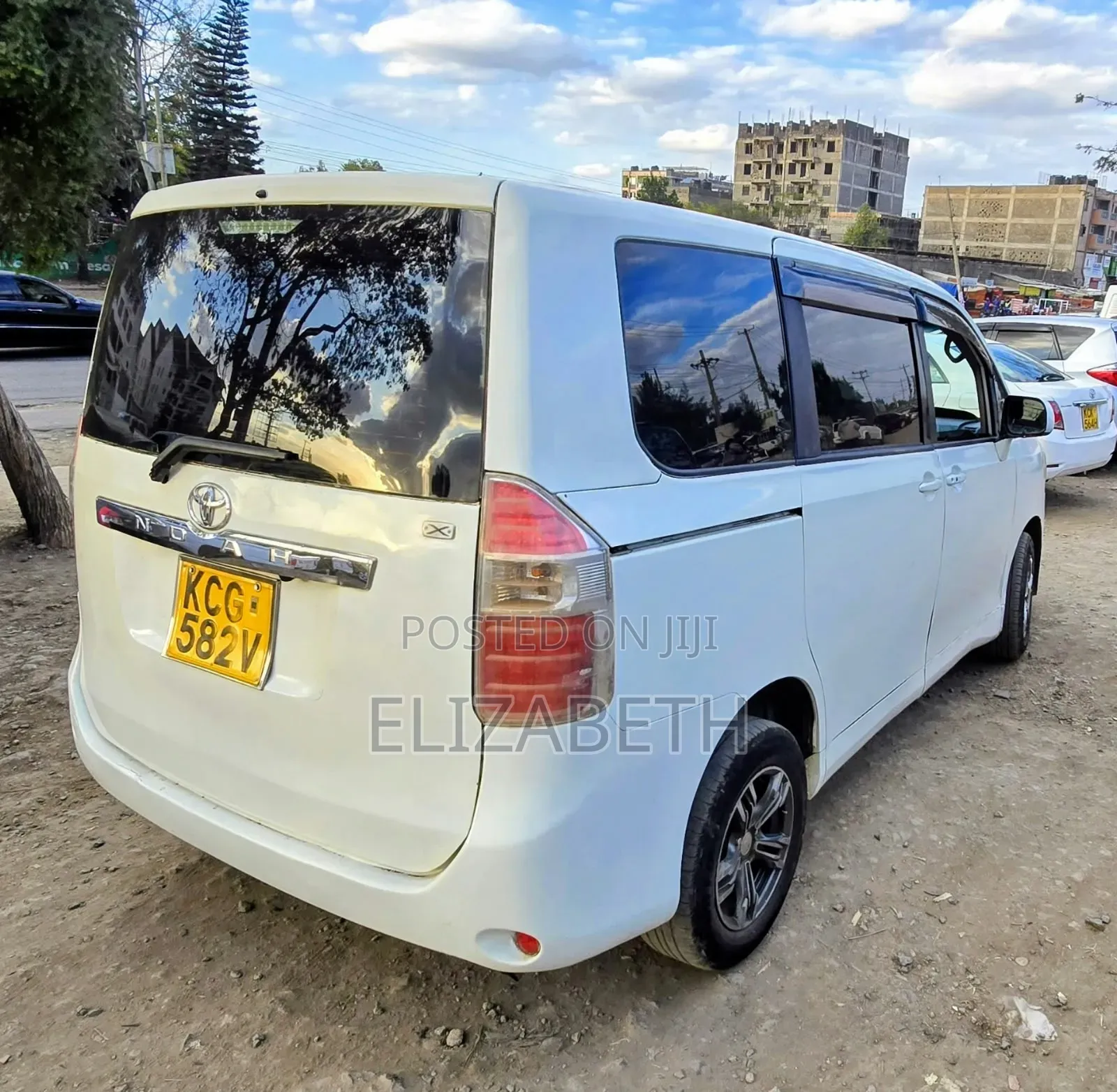 Toyota Noah 2008 White
