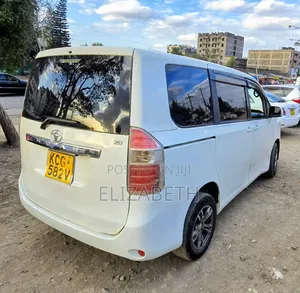 Toyota Noah 2008 White