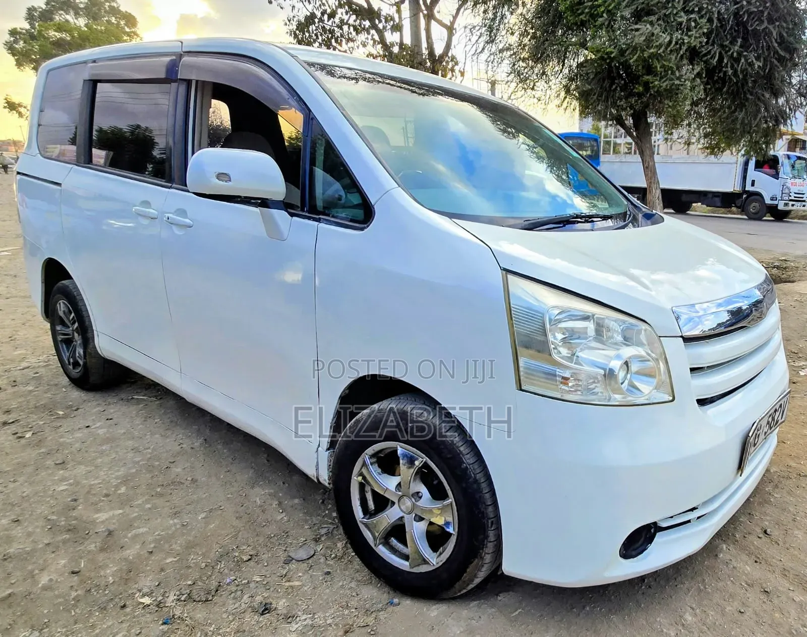 Toyota Noah 2008 White