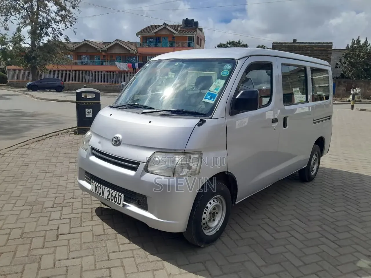 Toyota TownAce 2012 Silver