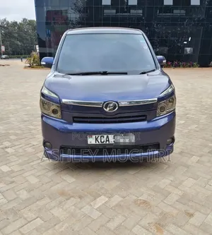 Toyota Voxy 2007 Blue