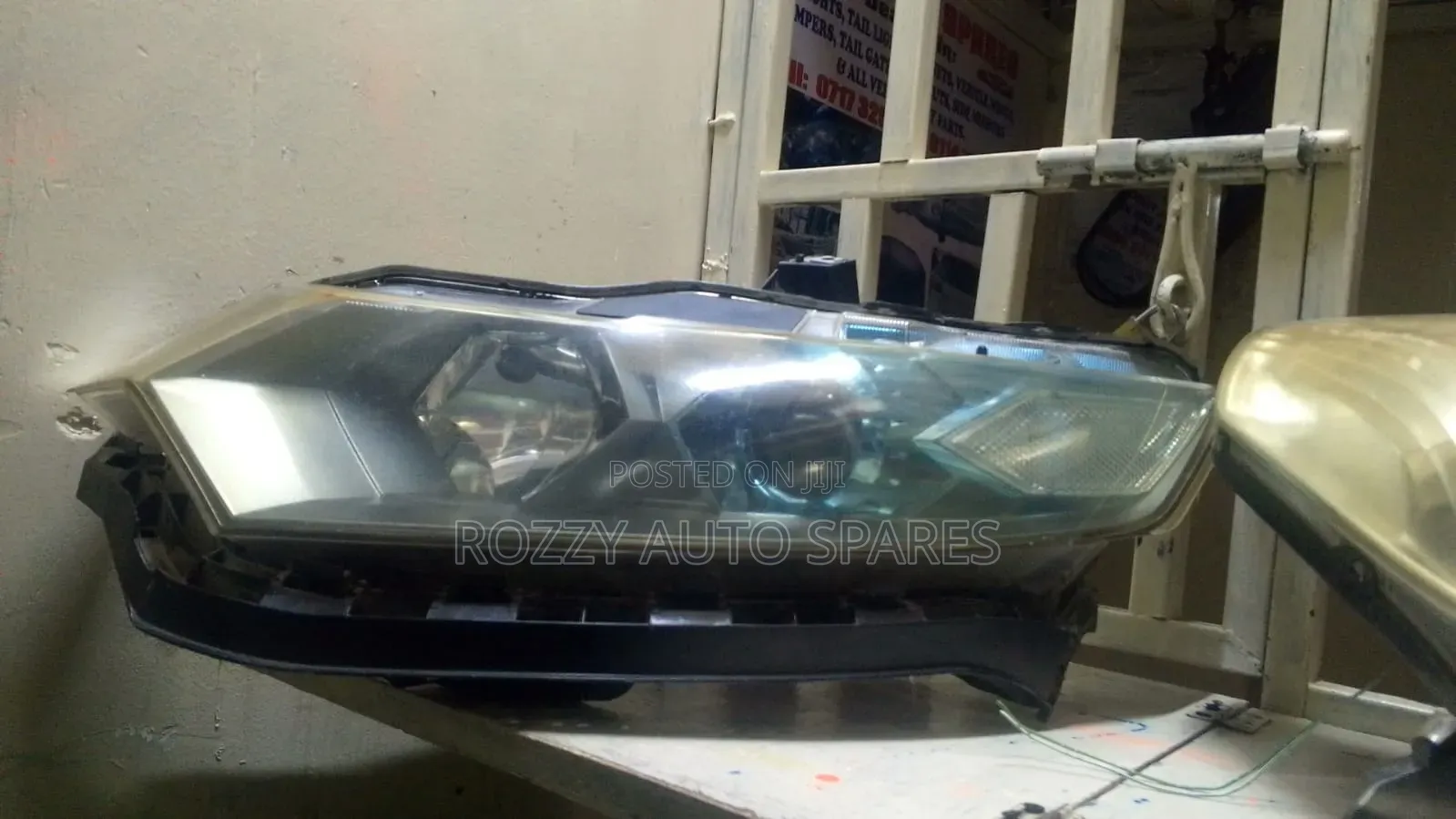 Honda Insight Headlight