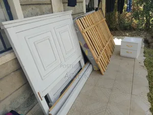 4 by 6 Bed With Mattress