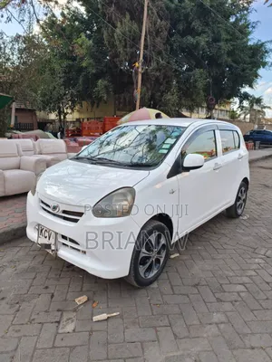 Daihatsu Mira 2012 White