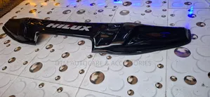 Bonnet Mate Toyota Hilux 2012-2015