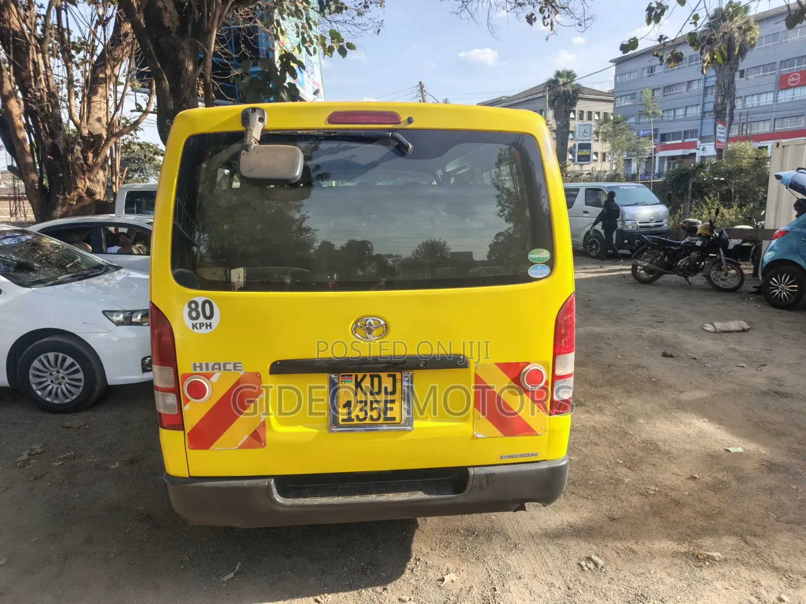Toyota HiAce 2015 White