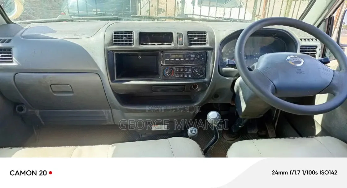 Nissan Vanette 2015 White