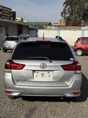 Toyota Corolla Fielder 1.5 Petrol FWD 2019 Silver