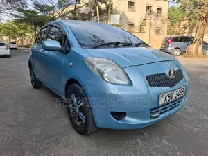 Toyota Vitz 1.3 FWD 5dr 2007 Blue