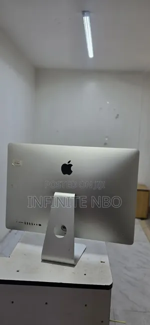 Desktop Computer Apple iMac 8GB HDD+SSD 1T