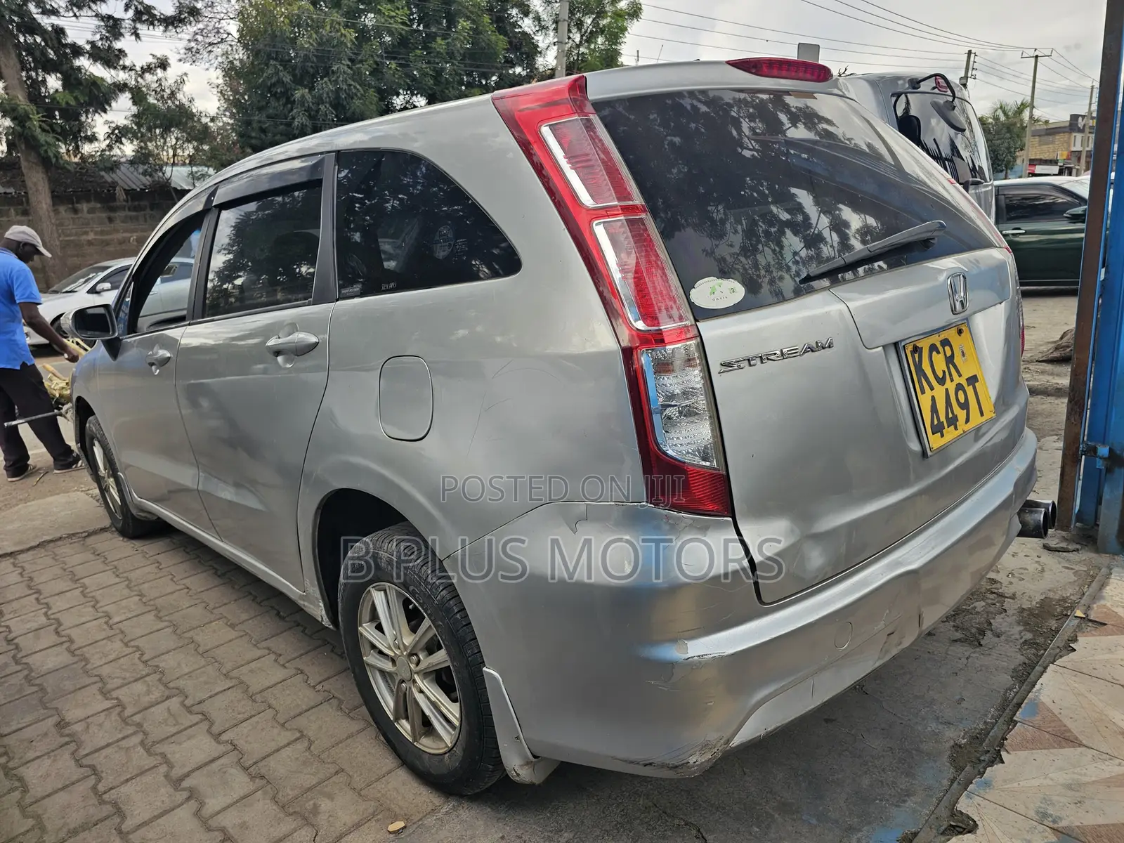 Honda Stream 2010 Silver