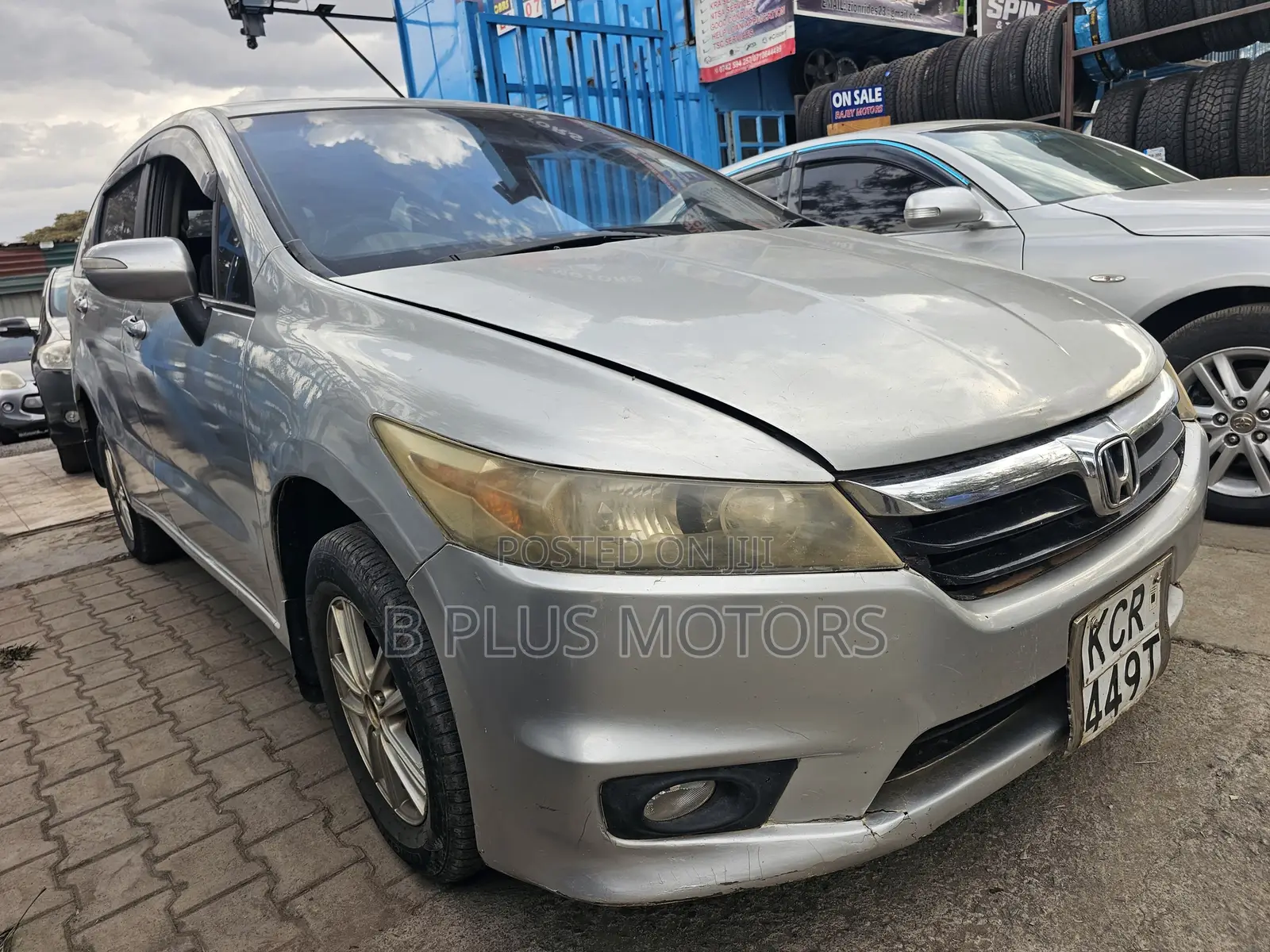 Honda Stream 2010 Silver