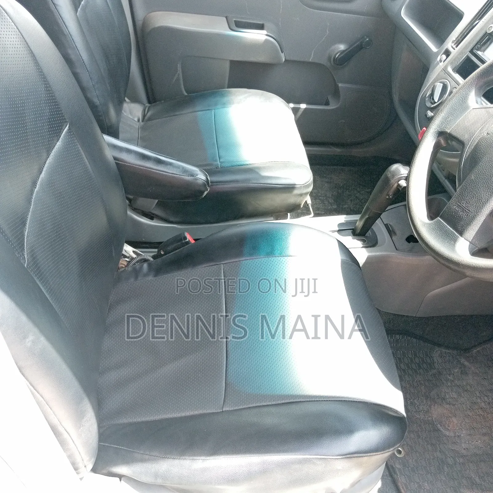 Nissan Advan 2014 Silver