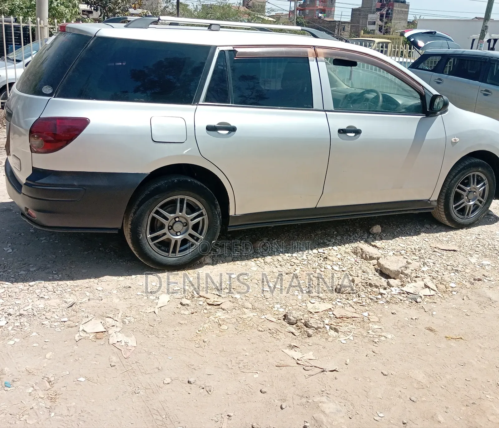 Nissan Advan 2014 Silver