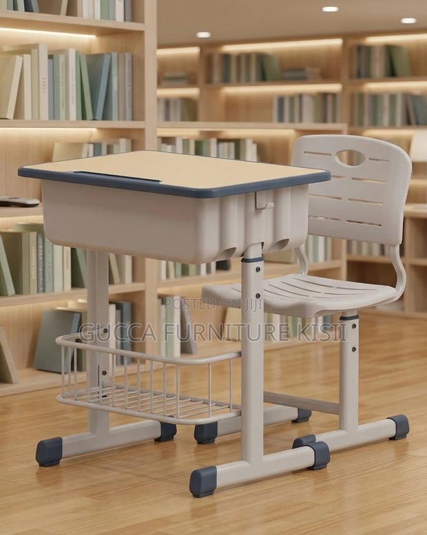 Kid's Adjustable Ergonomic Desk & Chair - thumbnail 7