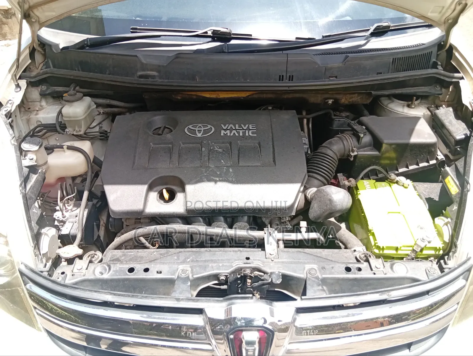 Toyota ISIS 1.8 L 2WD 2014 White