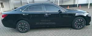 Toyota Crown 2016 Matt Black