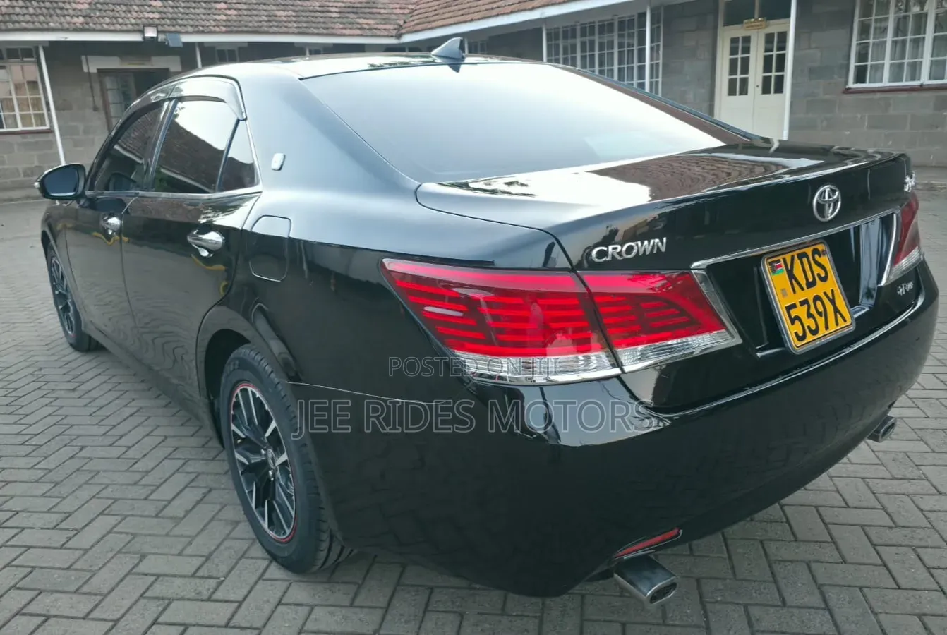 Toyota Crown 2016 Matt Black