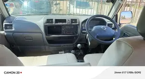 Nissan Vanette 2015 White