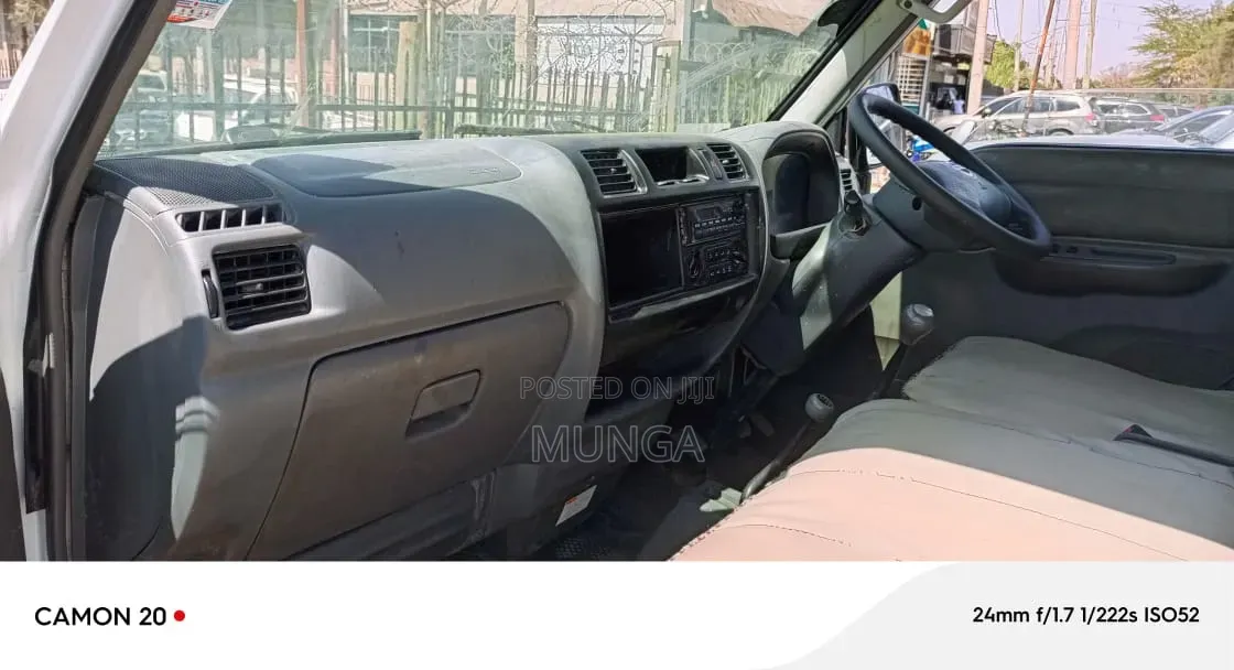Nissan Vanette 2015 White