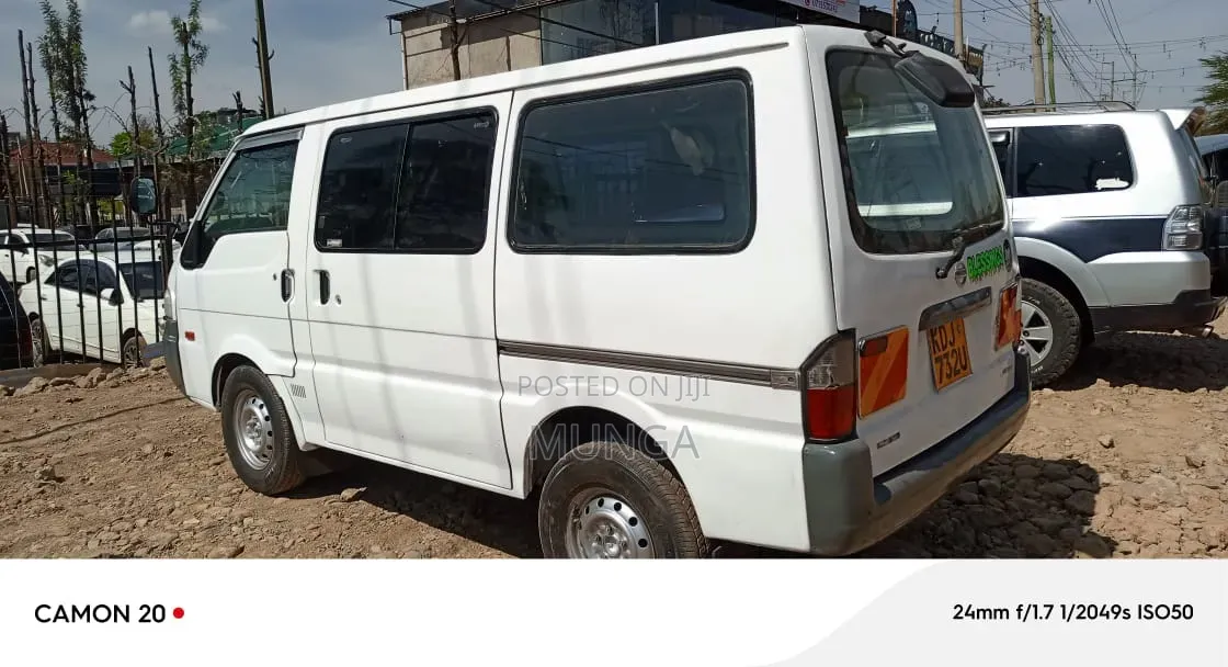 Nissan Vanette 2015 White
