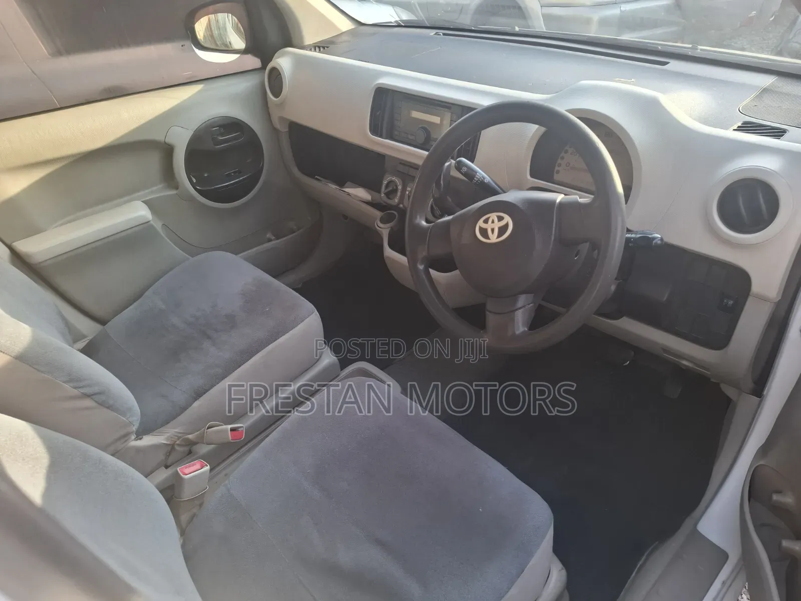 Toyota Passo 2012 White