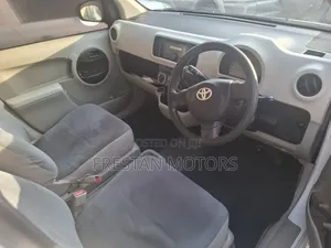 Toyota Passo 2012 White