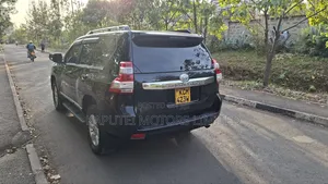 Toyota Land Cruiser 2014 Black
