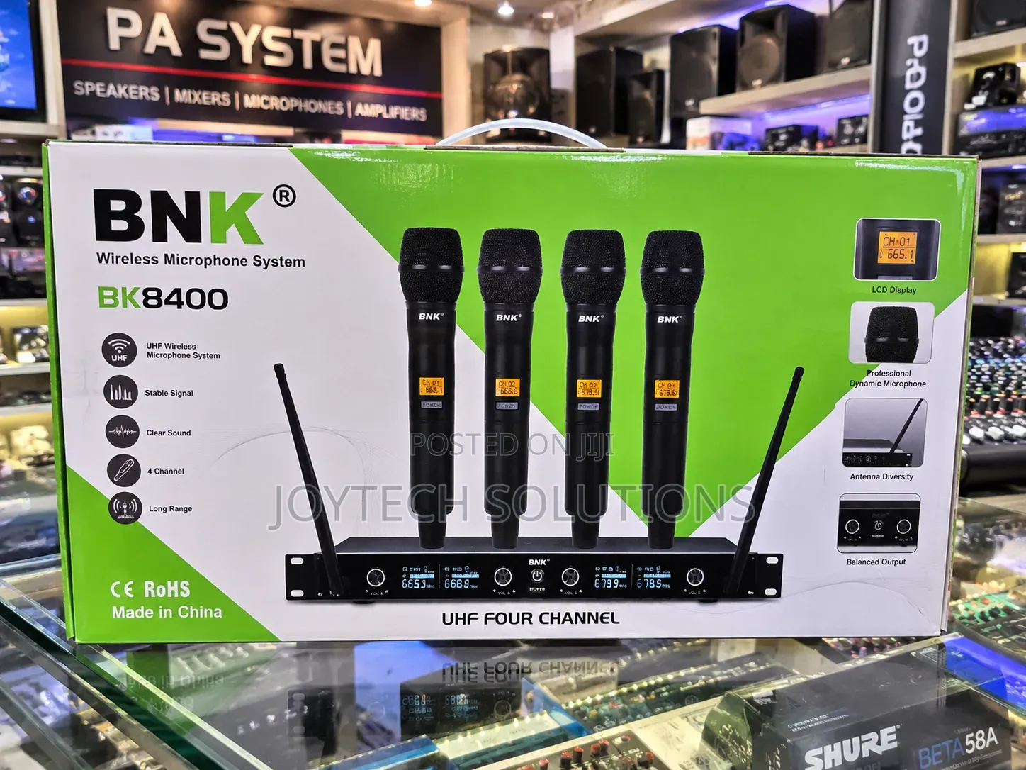 Four in One BNK Bk8400 Uhf 4-Channel Wireless Microphone System for Pa