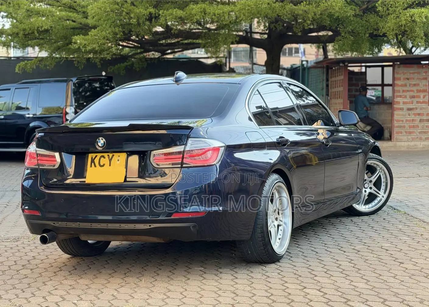 BMW 320i 2012 Blue