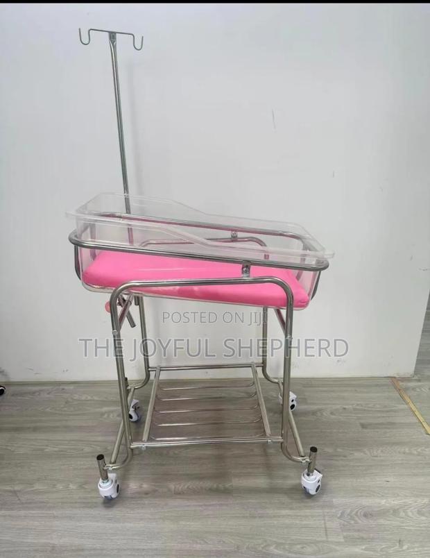 Hospital Baby Bassinet