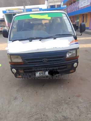 Toyota HiAce 1998 White