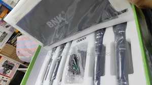 BNK BK-8400 Professional 4-in-1 UHF Wireless Microphone System