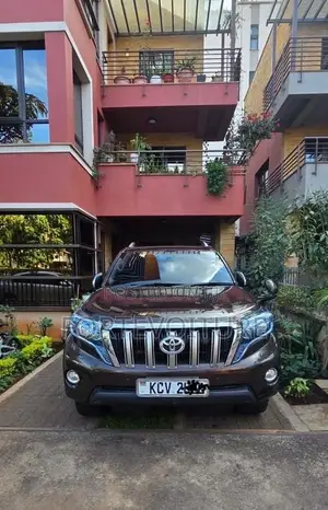 Toyota Land Cruiser Prado 2016 Black
