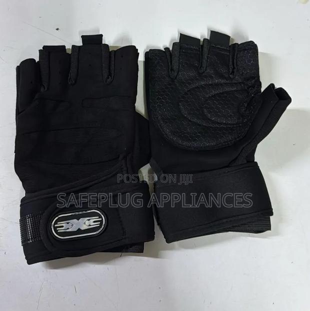 Extra-Large Black Gloves – Durable Protective Work Gloves - main view