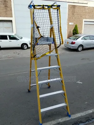 Heavy-Duty Fibreglass Platform Ladder