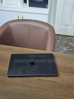 Laptop Apple MacBook Pro 2023 M3 18GB Apple M3 Pro SSD 512GB