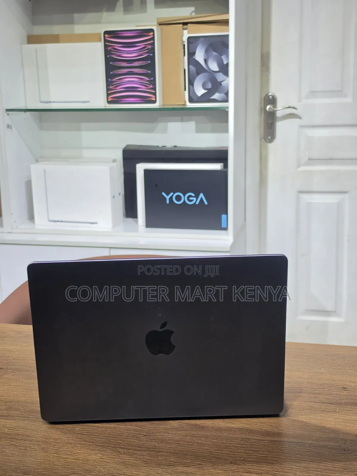 Laptop Apple MacBook Pro 2023 M3 18GB Apple M3 Pro SSD 512GB