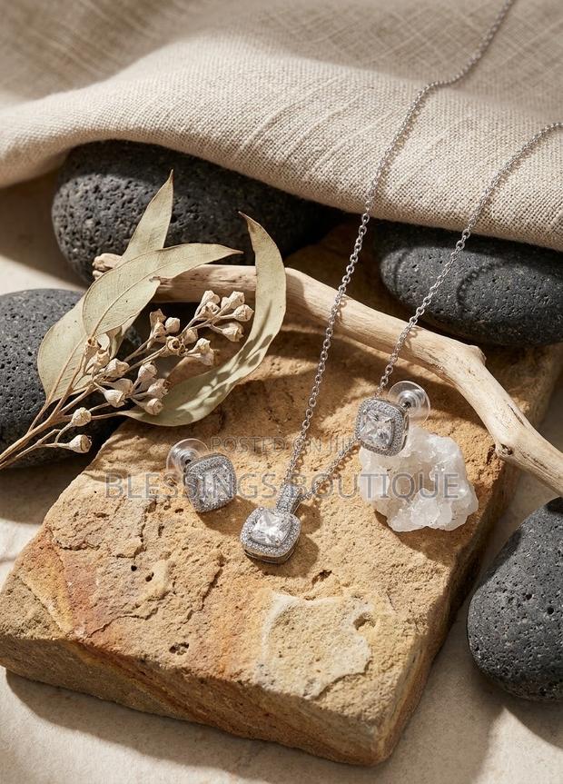 3piece Silver Stellar Halo Collection - thumbnail 2