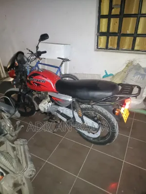 Bajaj Boxer 150 UG 2021 Red