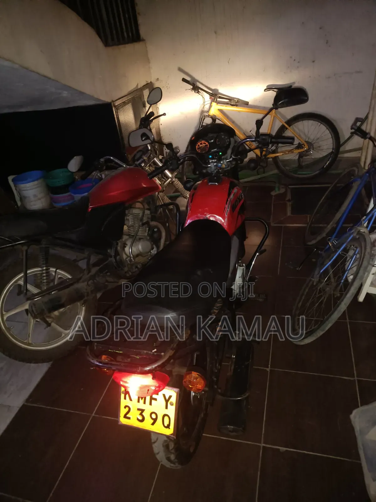 Bajaj Boxer 150 UG 2021 Red