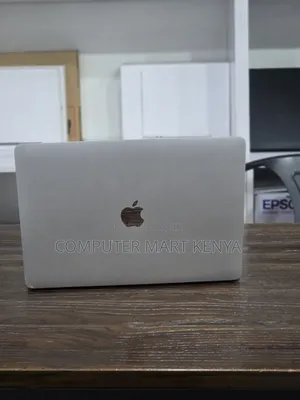 Laptop Apple MacBook Pro 2020 M1 8GB Apple M1 Pro SSD 256GB