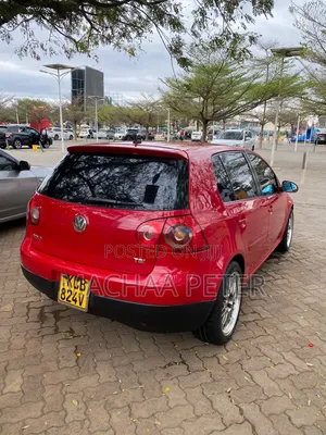 Volkswagen Golf 2008 Red