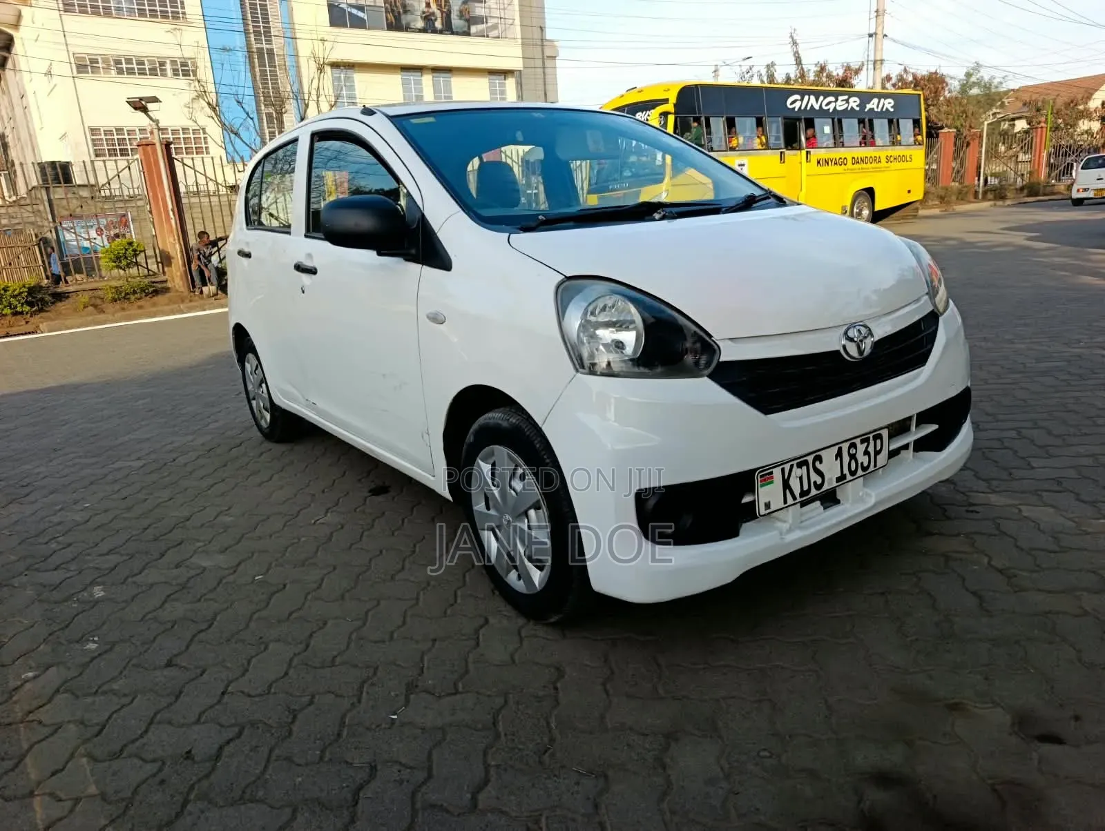 Toyota Pixis 2017 White