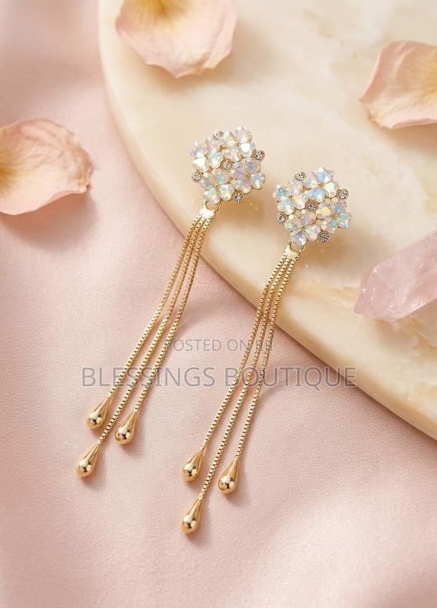 Wisteria Falls Earrings - main view