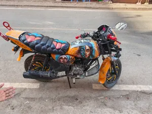 Bajaj Boxer 150 UG 2019 Gold