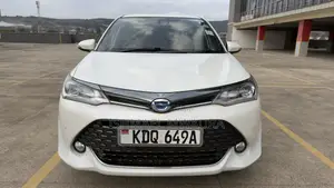 Toyota Corolla Fielder 1.5 Hybrid FWD 2017 White