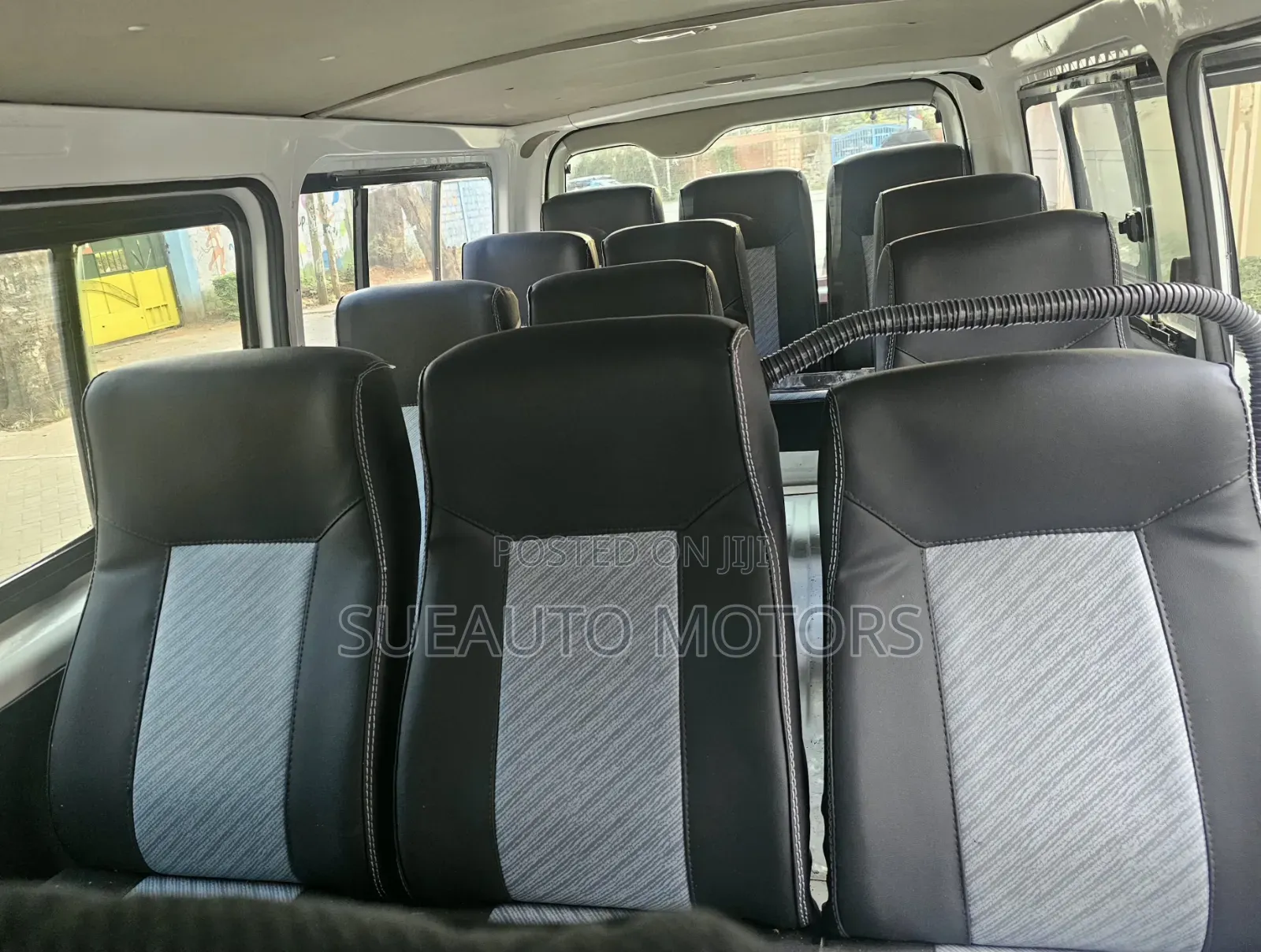 Toyota HiAce 2012 White